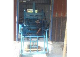 Máy ép gạch bán tự động